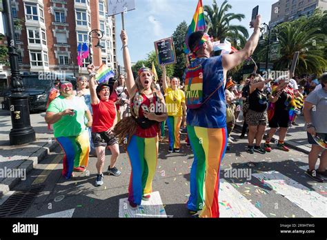 gay gijón|Distrito Gay en Gijón .